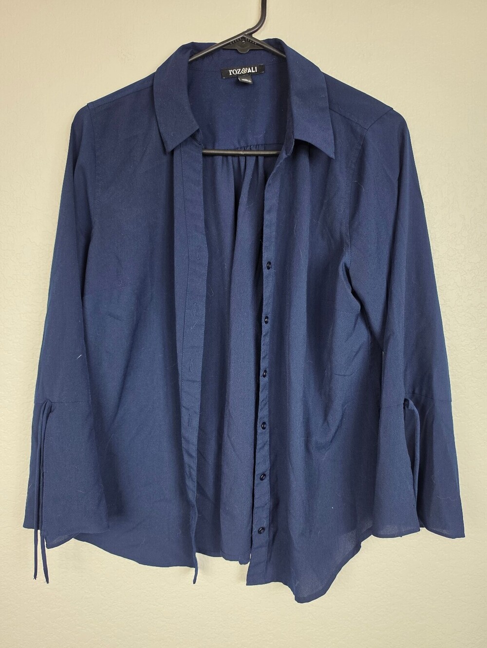 roz & ali Navy Blue Button-Up Shirt Medium